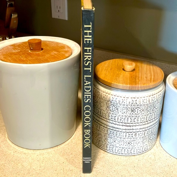 Vintage The First Ladies Cookbook - 1969 - Picture 2 of 12